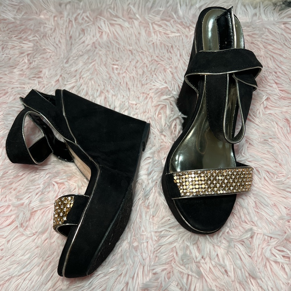New Black and gold SBICCA wedge heels. 7.5 never worn